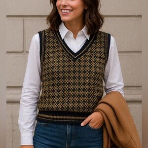 Source Unknown Black and Tan V-Neck Sweater Vest